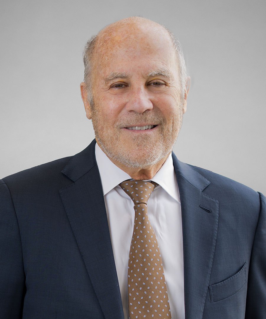 Hon. Stephen  Kaus